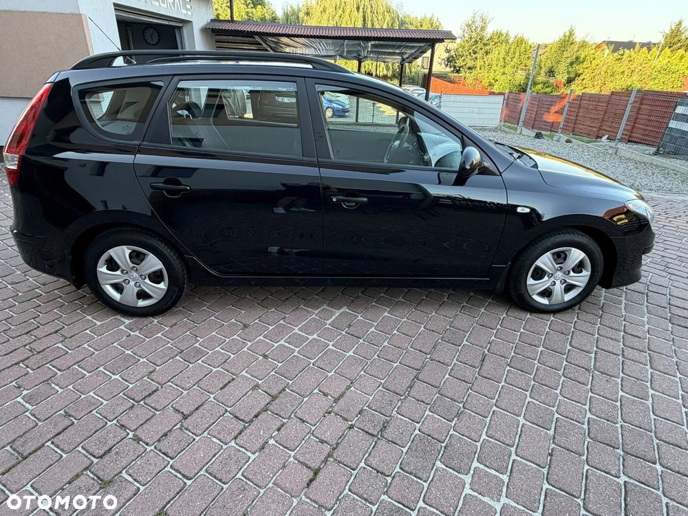 Hyundai i30 i30cw 1.4 blue Comfort - 34