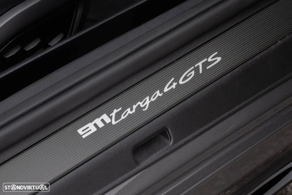 Porsche 911 (992) Targa 4 GTS PDK - 34