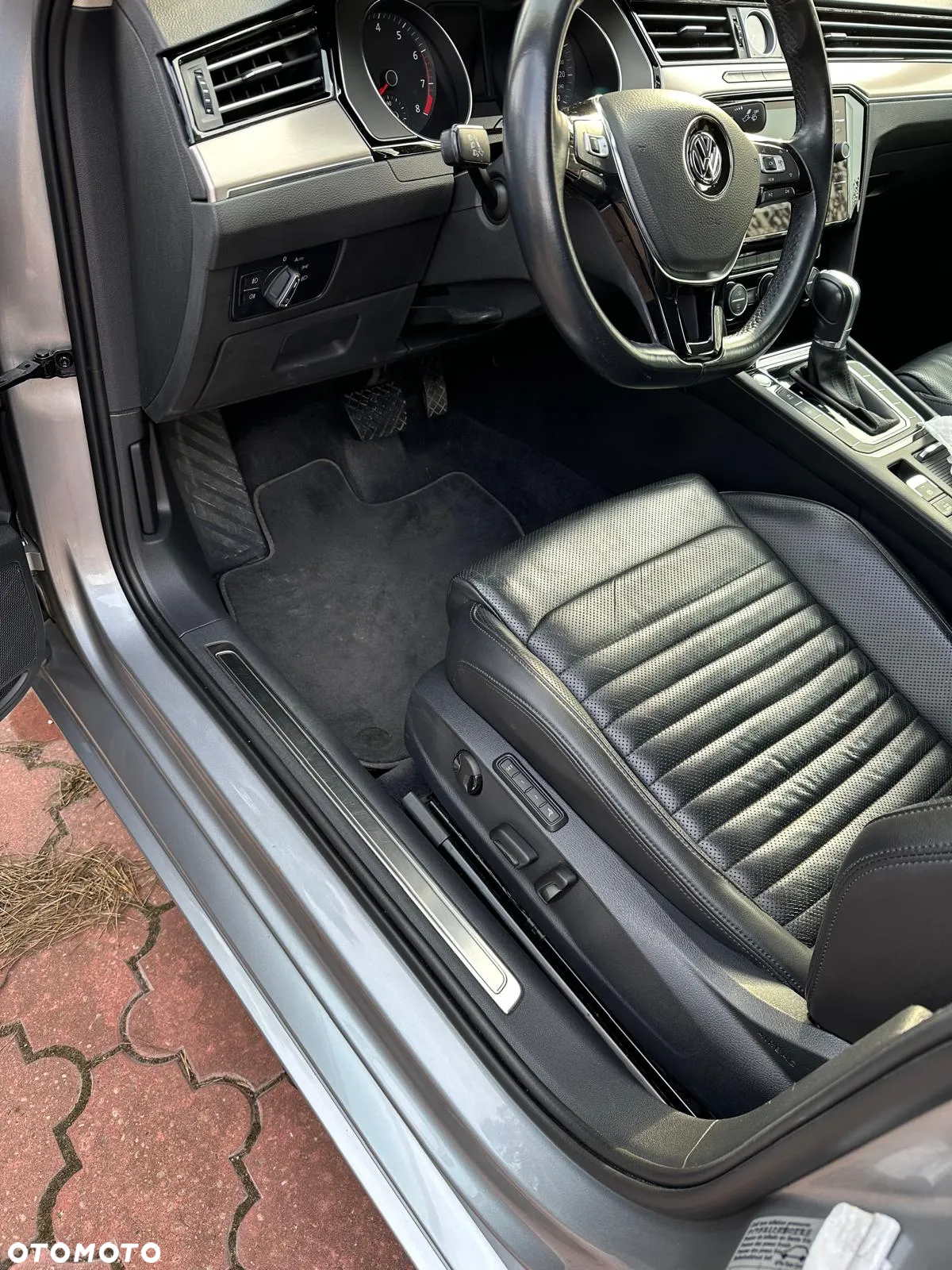 Volkswagen Passat - 8