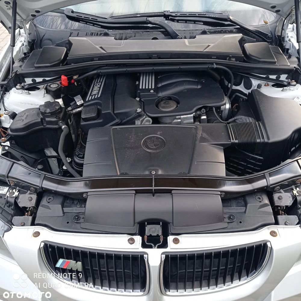 BMW Seria 3 320i - 5