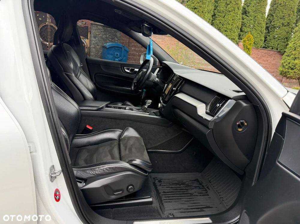 Volvo XC 60 T5 AWD Geartronic RDesign - 23