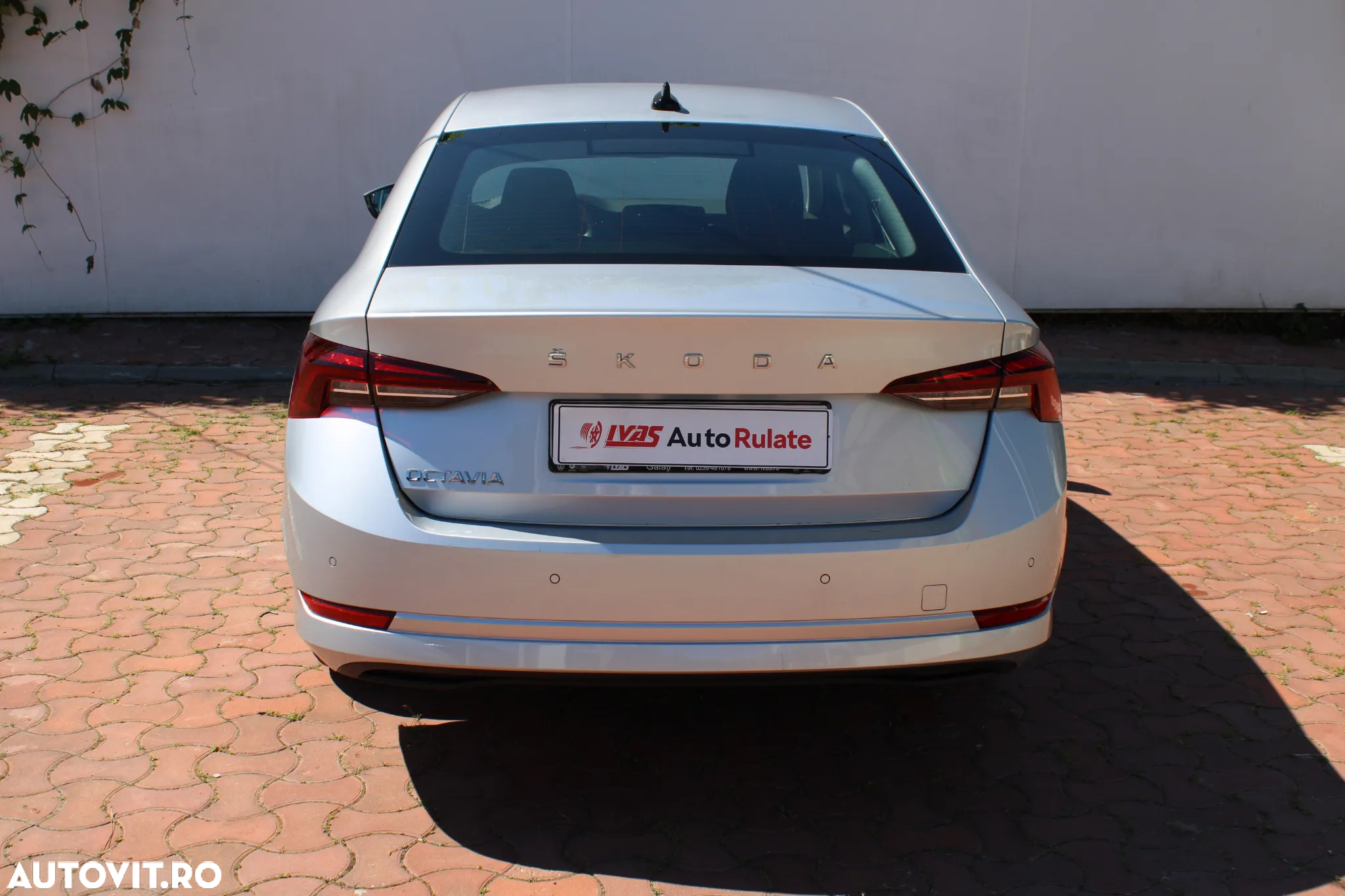 Skoda Octavia 2.0 TDI DSG Ambition - 4