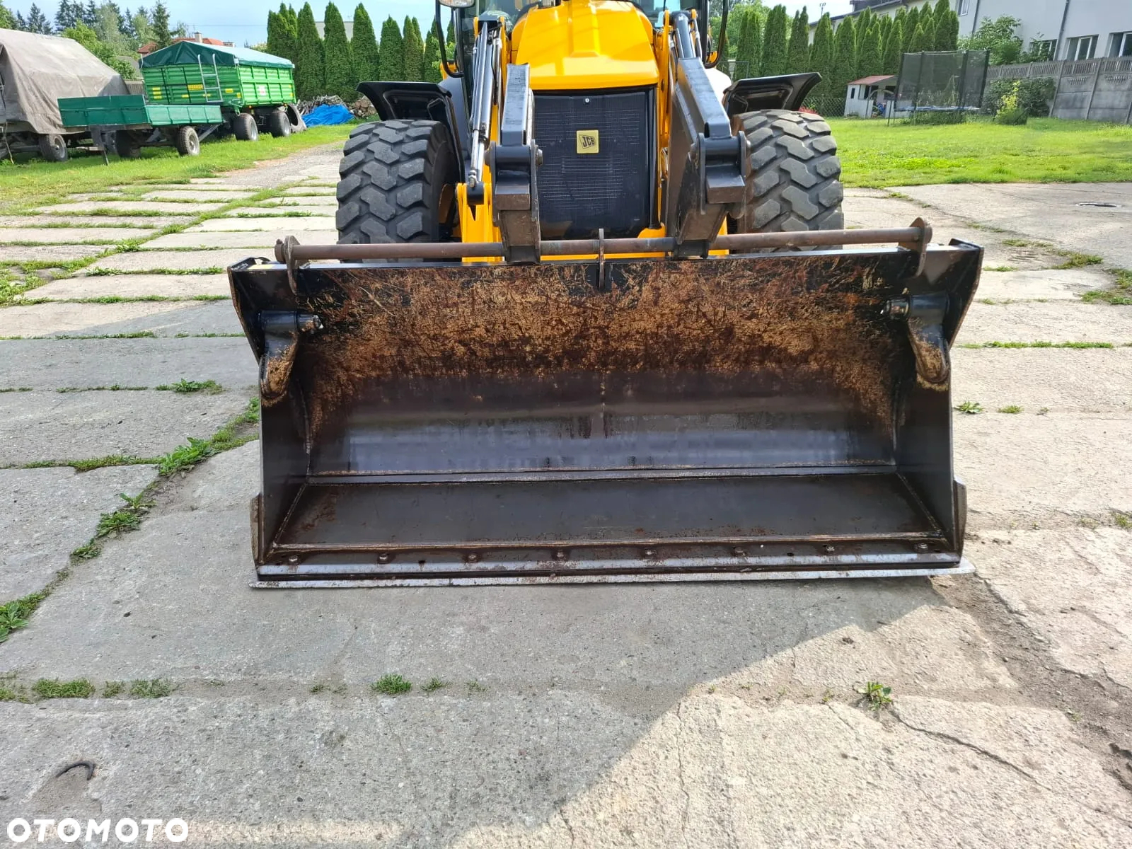 JCB 4CX - 24