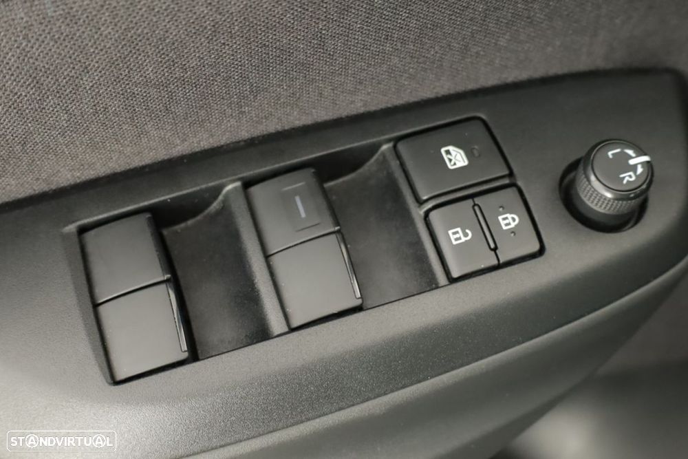 Toyota Yaris Cross 1.5 HDF Comfort - 19