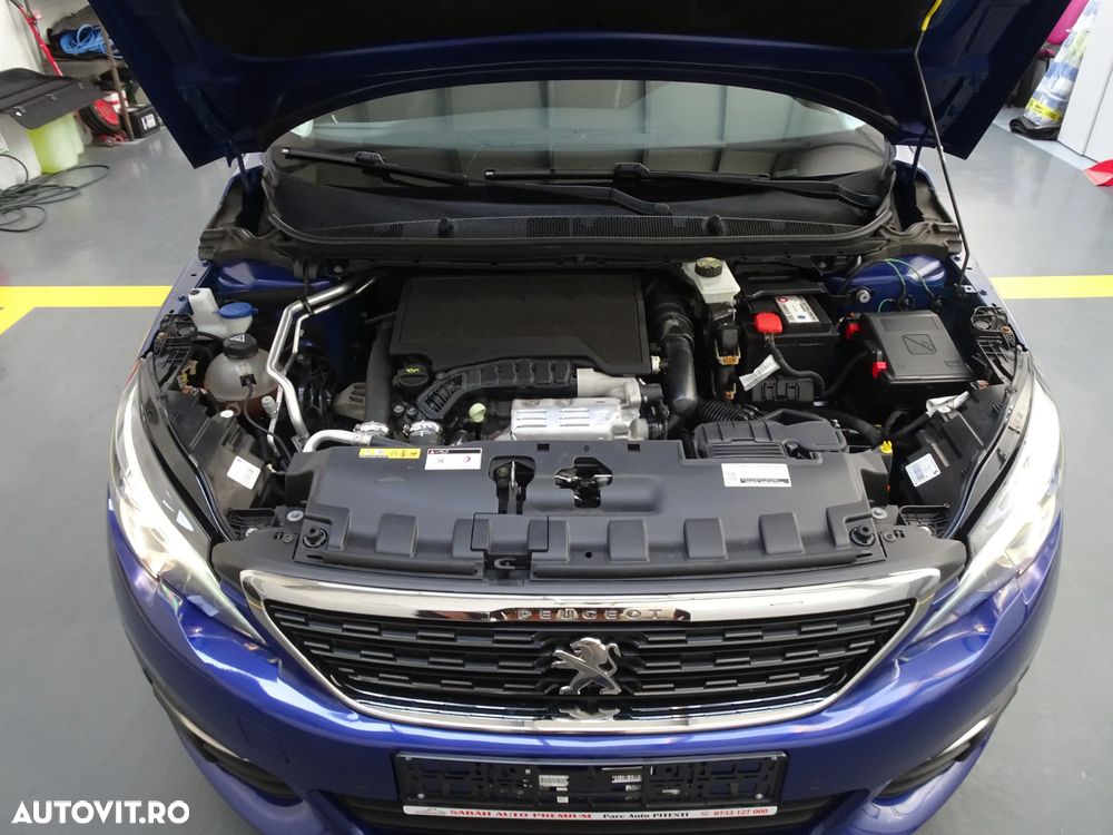 Peugeot 308 1.2 L PureTech Turbo S&S Allure - 28