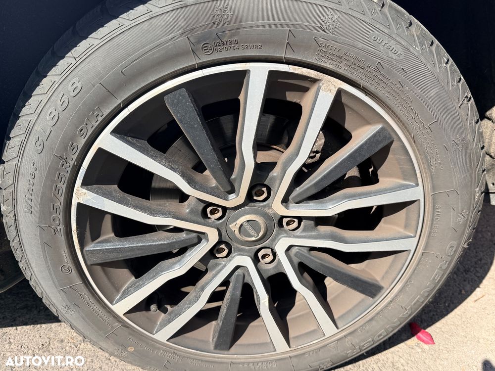 Volvo V40 D2 Aut. Momentum - 4