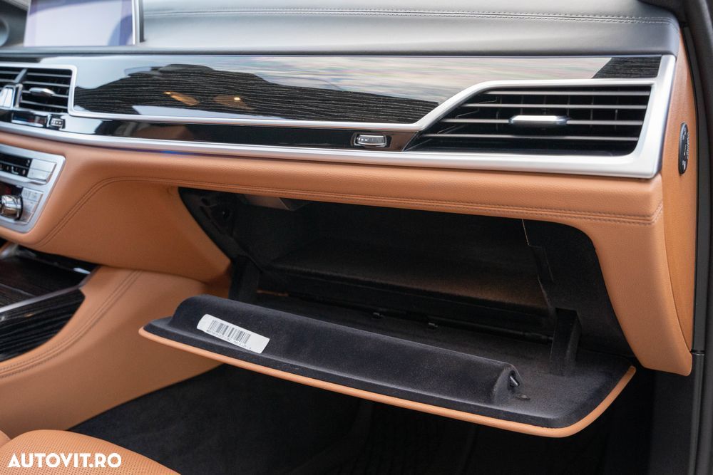 BMW Seria 7 750d xDrive - 22