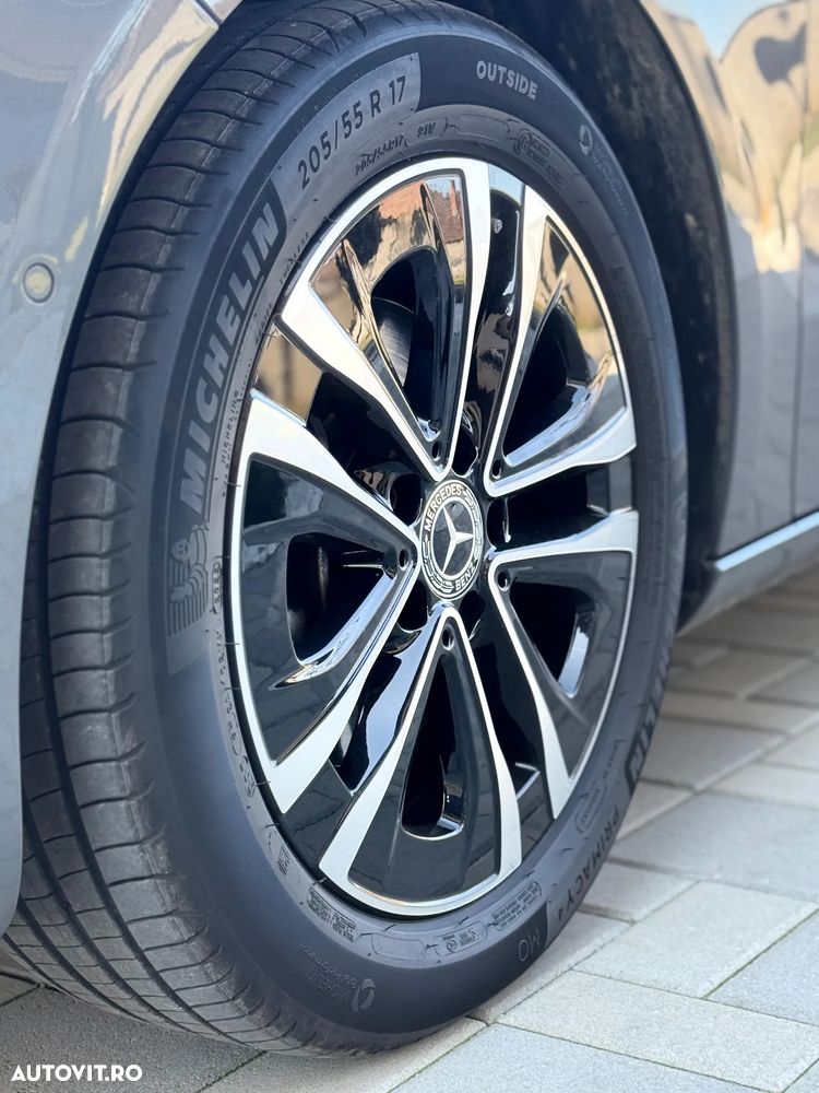 Mercedes-Benz A 200 4MATIC 8G-DCT Progressive - 6