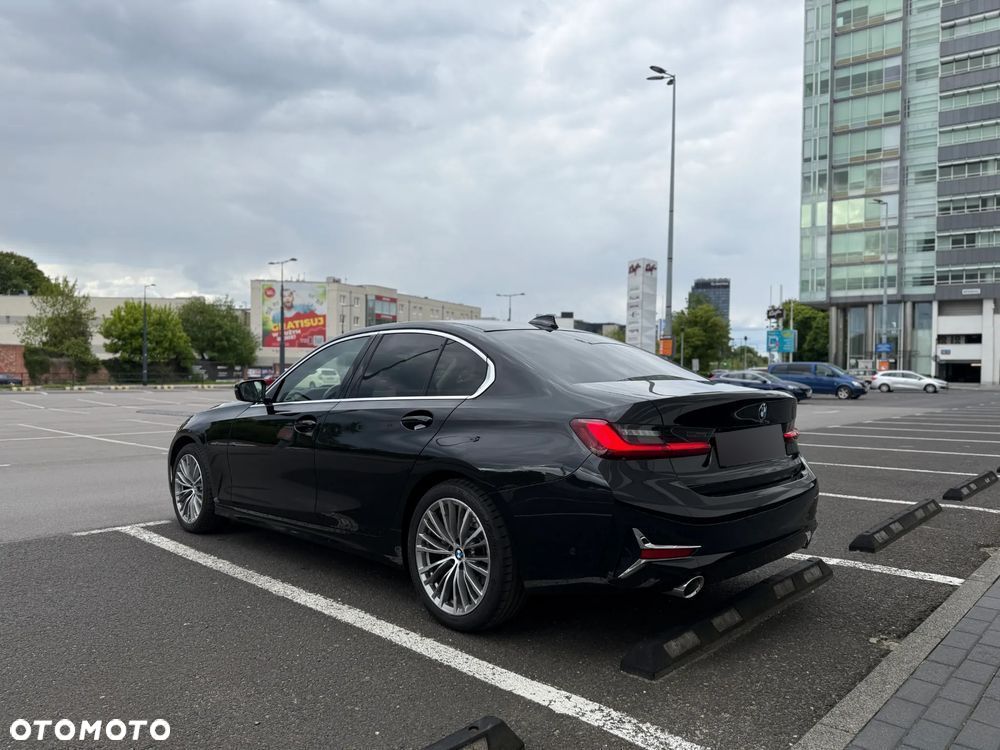 BMW Seria 3 320d Luxury Line - 11