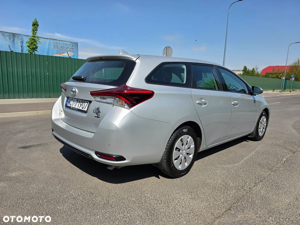 Toyota Auris 1.6 Active - 5