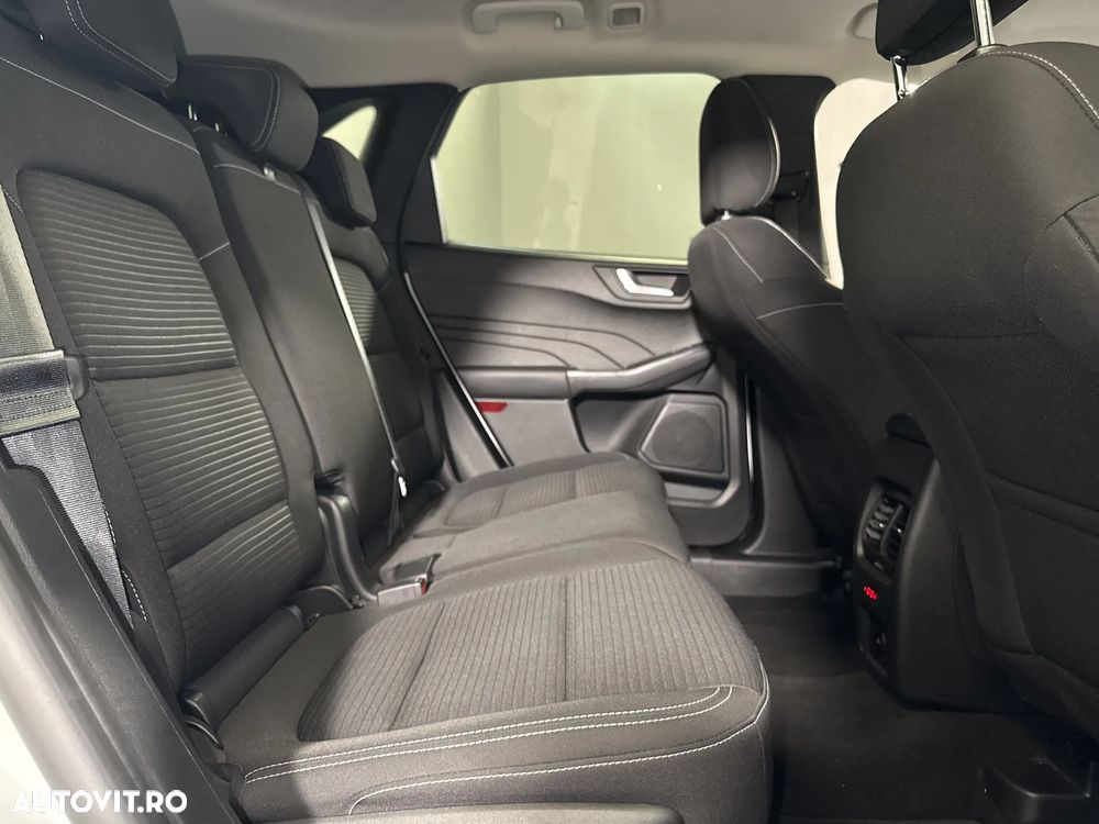 Ford Kuga - 13