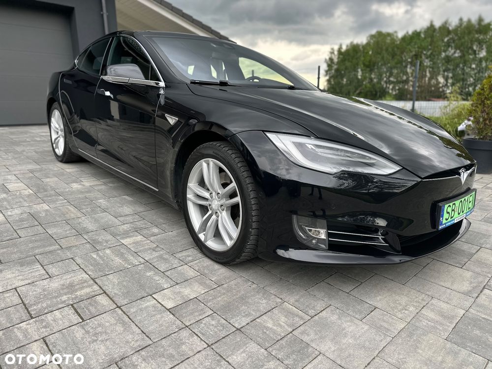Tesla Model S - 6