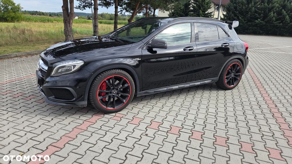 Mercedes-Benz GLA 45 AMG 4-Matic - 16