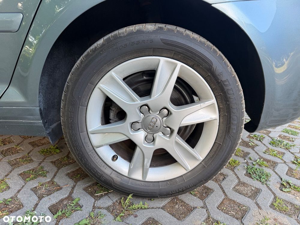Audi A3 Sportback 2.0 TDI DPF S tronic Ambiente - 32