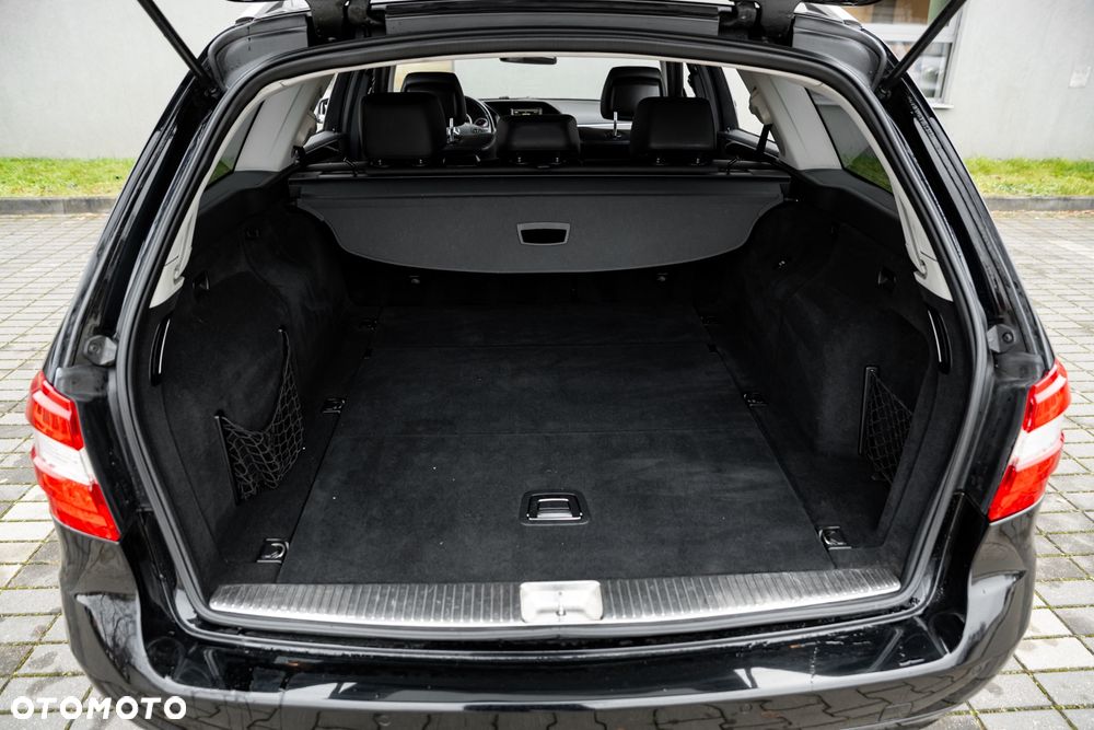 Mercedes-Benz Klasa E 300 BlueTEC HYBRID 7G-TRONIC Avantgarde - 18