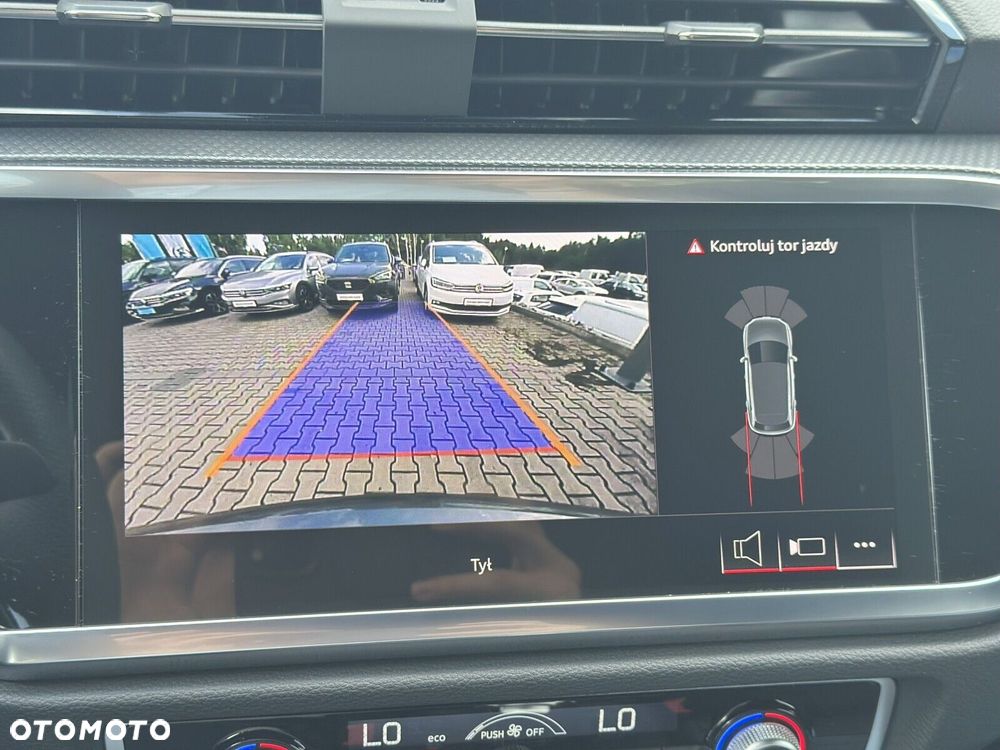 Audi Q3 - 21