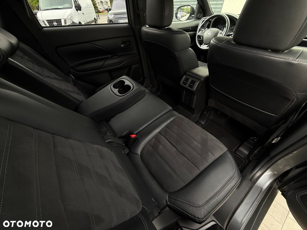 Mitsubishi Outlander 2.0 4WD CVT Active+ - 30