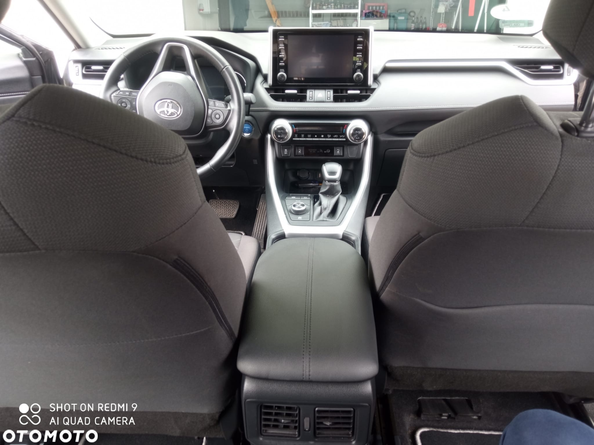 Toyota RAV4 - 10
