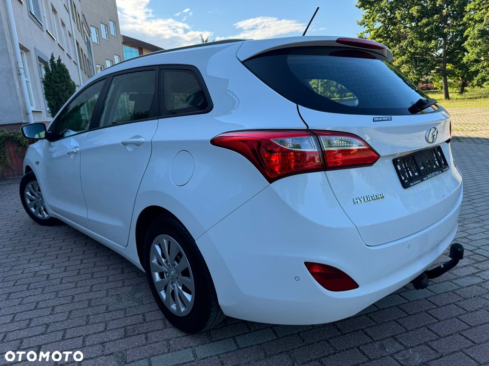Hyundai i30 i30cw 1.6 CRDi Trend - 13
