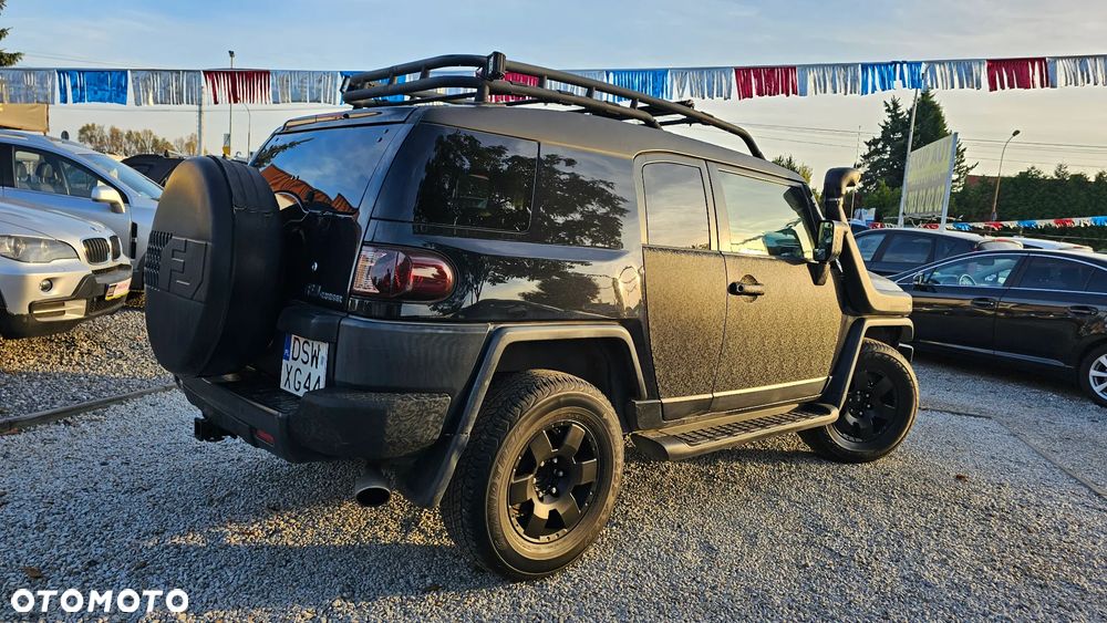 Toyota FJ - 4