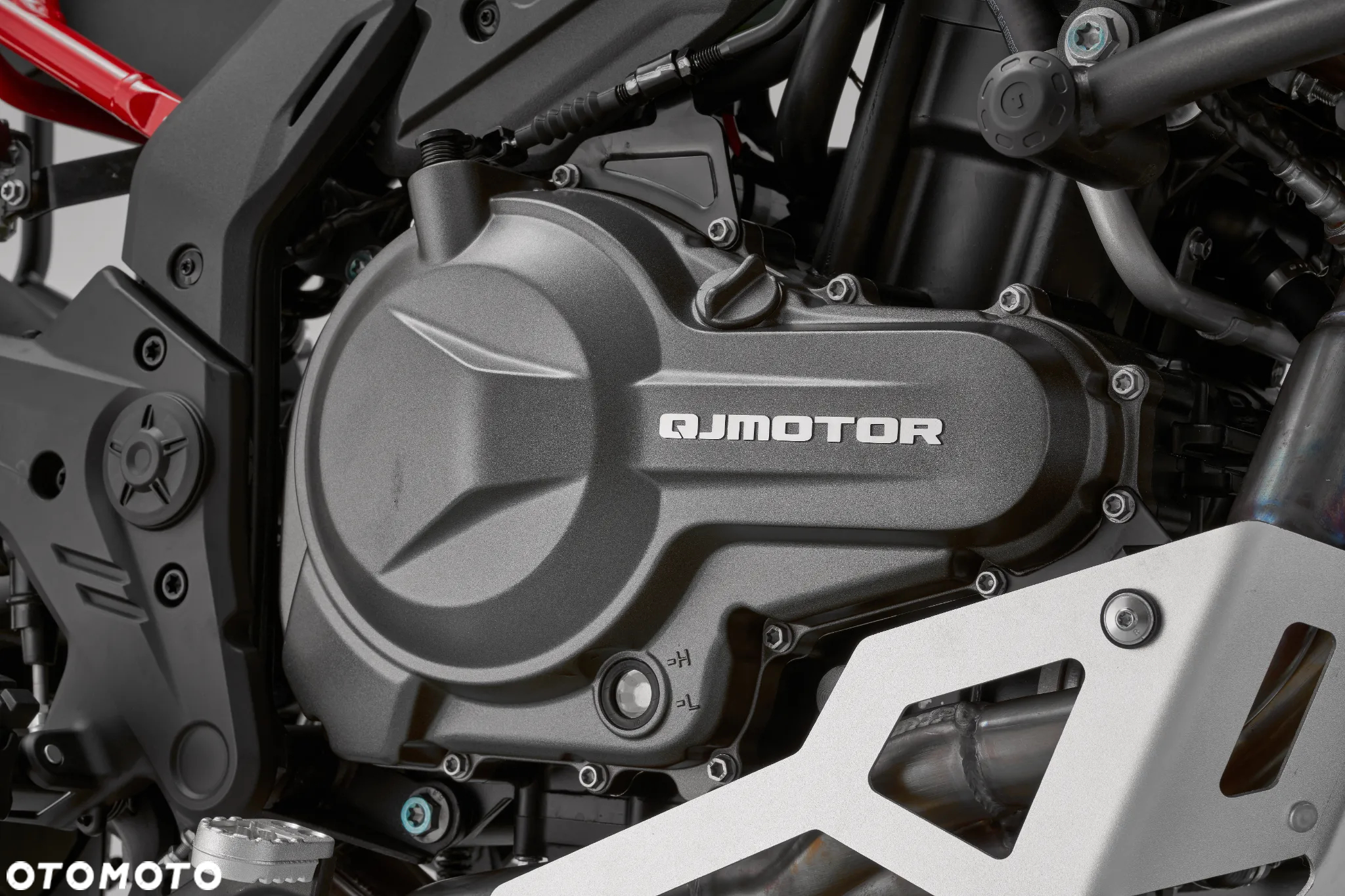 QJMOTOR SRT 550 SX - 27