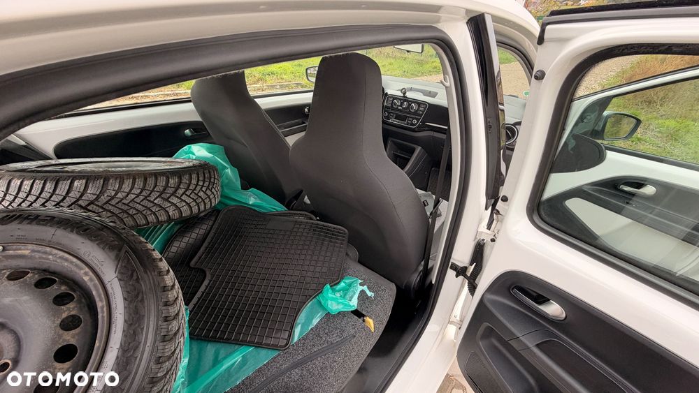 Volkswagen up! - 16