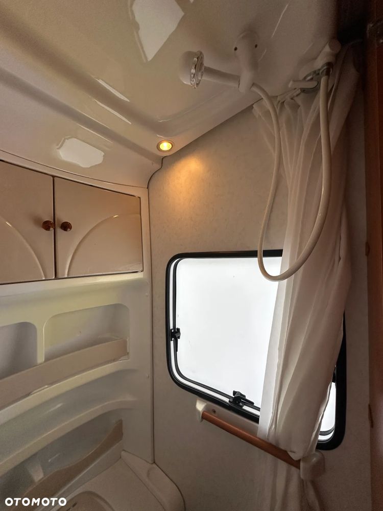 Hobby 460 UFE EXCELLENT z przedsionkiem Isabella. DMC 1300kg !!! - 33