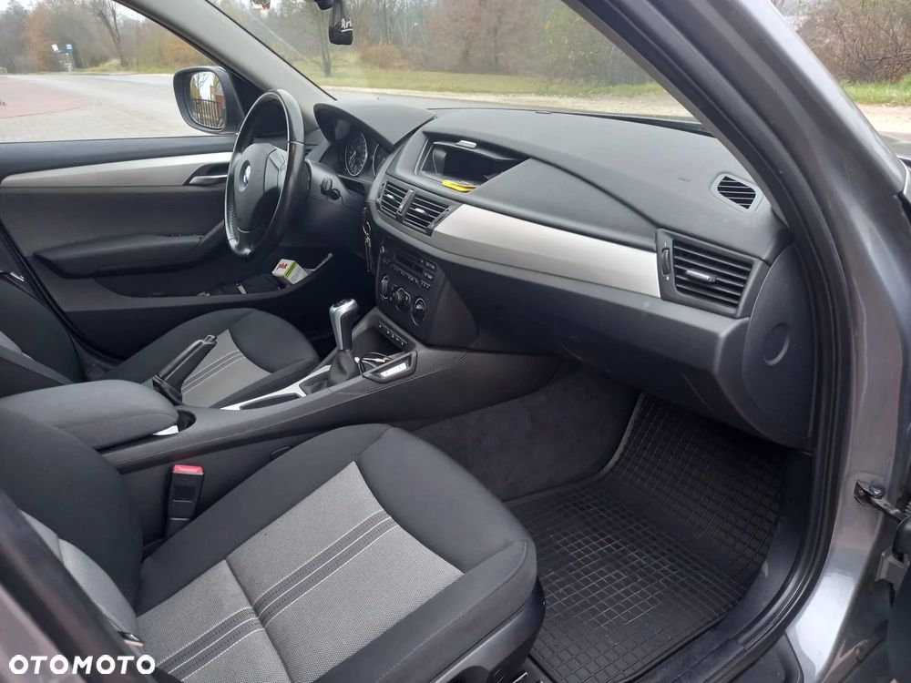 BMW X1 xDrive20d - 16