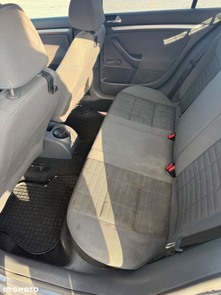 Volkswagen Golf - 13