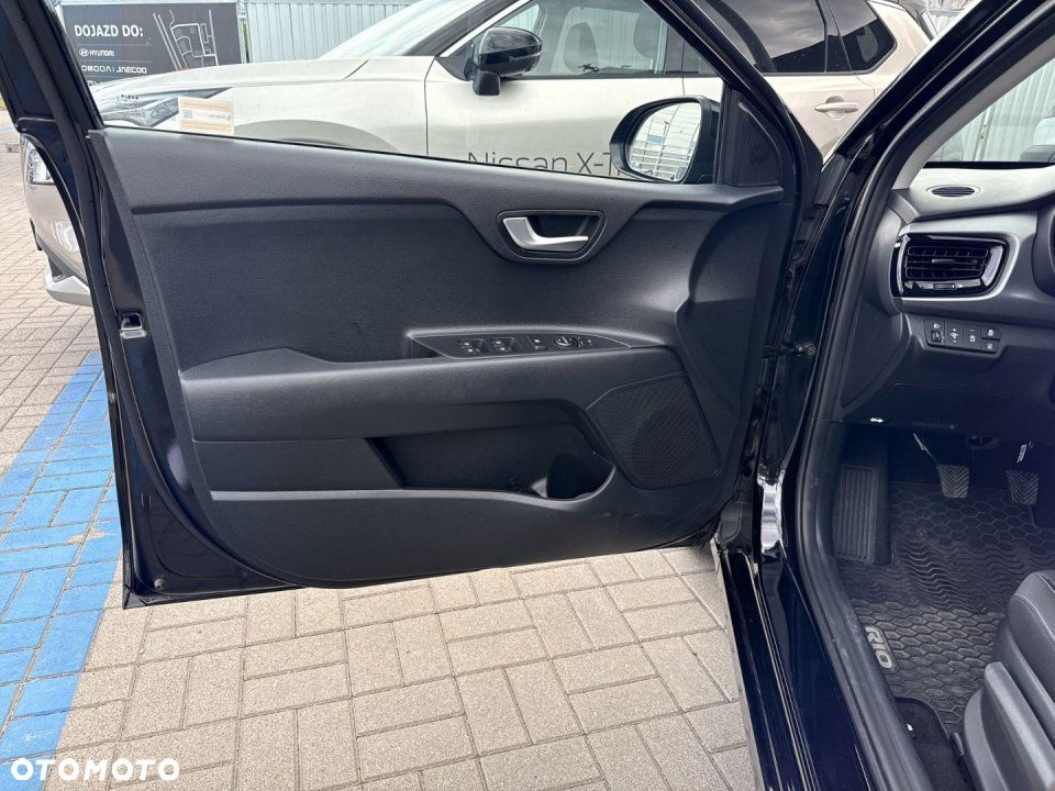 Kia Rio - 18