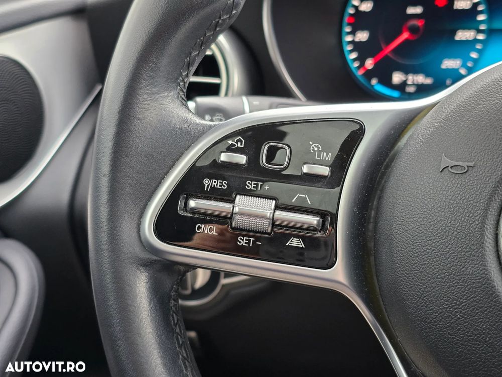 Mercedes-Benz GLC - 25