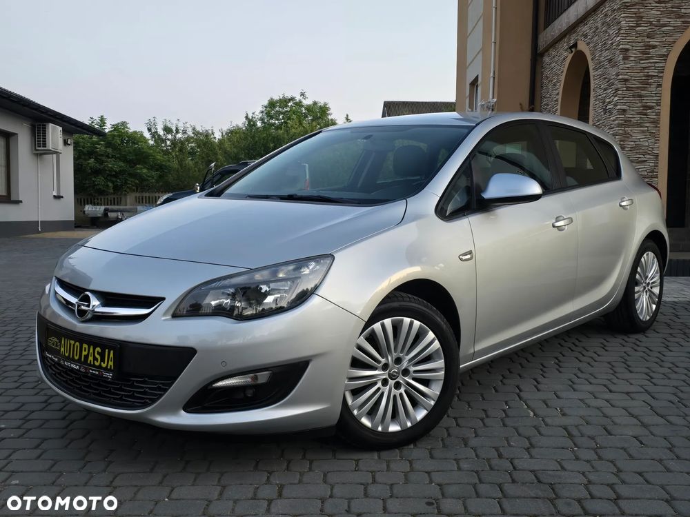 Opel Astra 1.4 Turbo Cosmo - 1