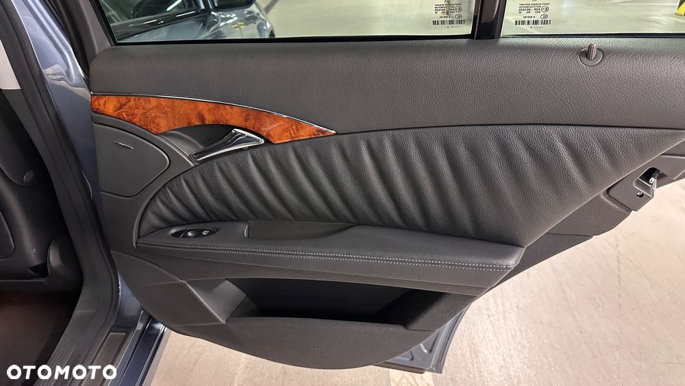 Mercedes-Benz Klasa E - 20