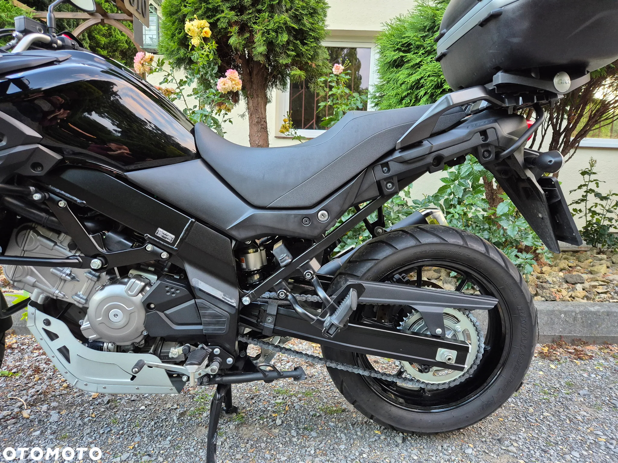 Suzuki DL - 6