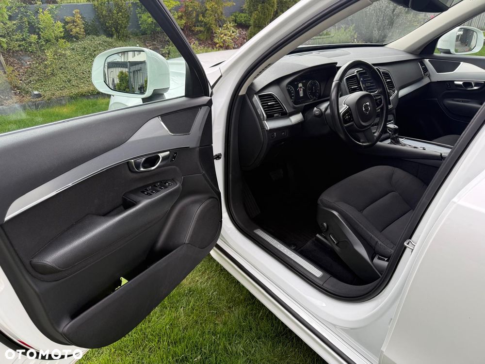 Volvo XC 90 D5 AWD Geartronic Momentum - 11