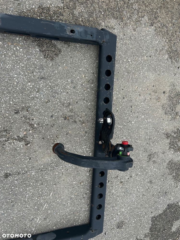 Audi A4 B8 hak holowniczy wpinany - 6