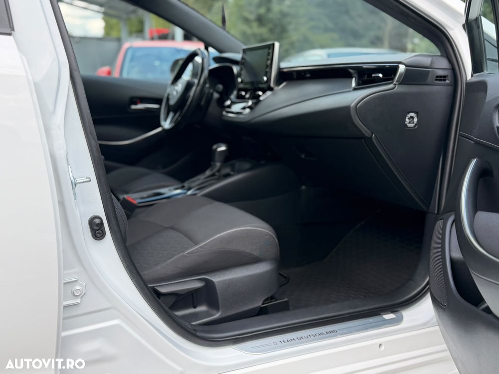 Toyota Corolla - 22