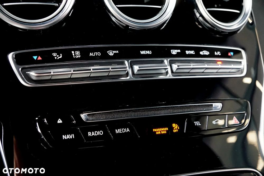 Mercedes-Benz GLC AMG 43 4Matic 9G-TRONIC - 38