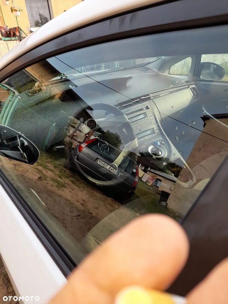 Toyota Prius - 15