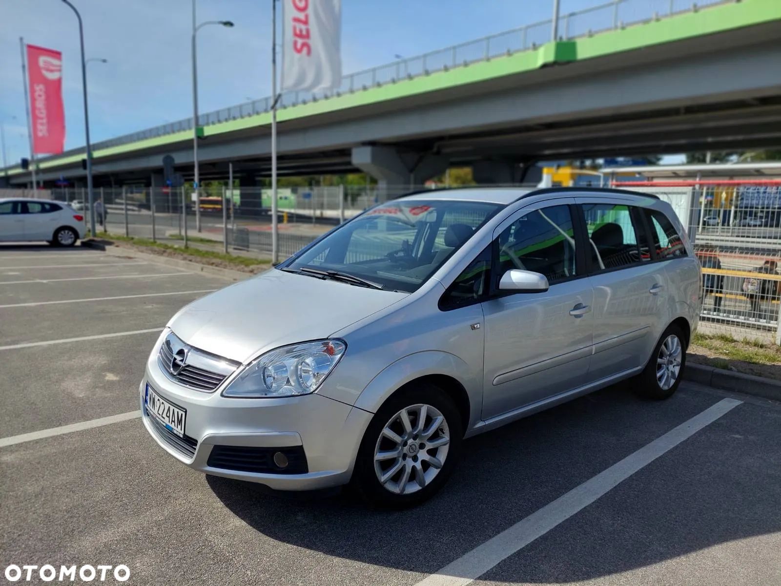 Opel Zafira - 1