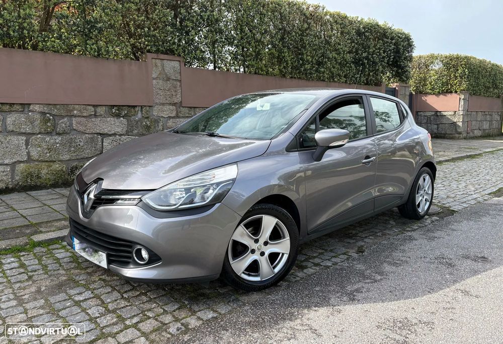Renault Clio 0.9 TCE Dynamique S - 1