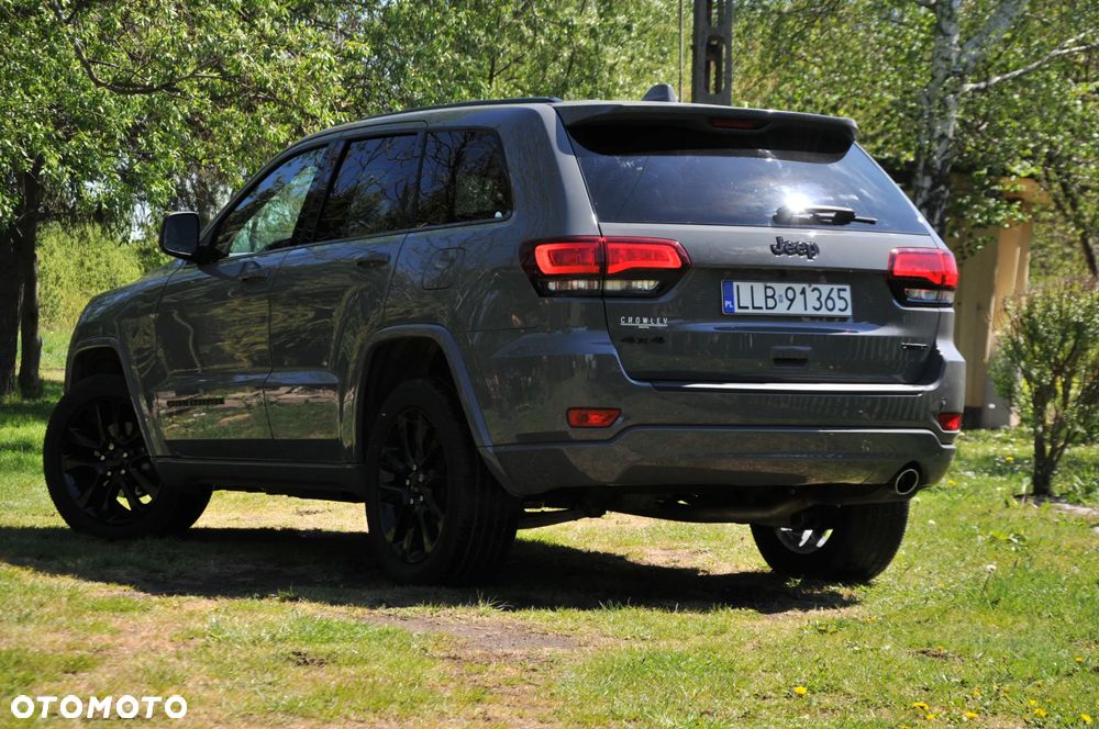 Jeep Grand Cherokee - 9