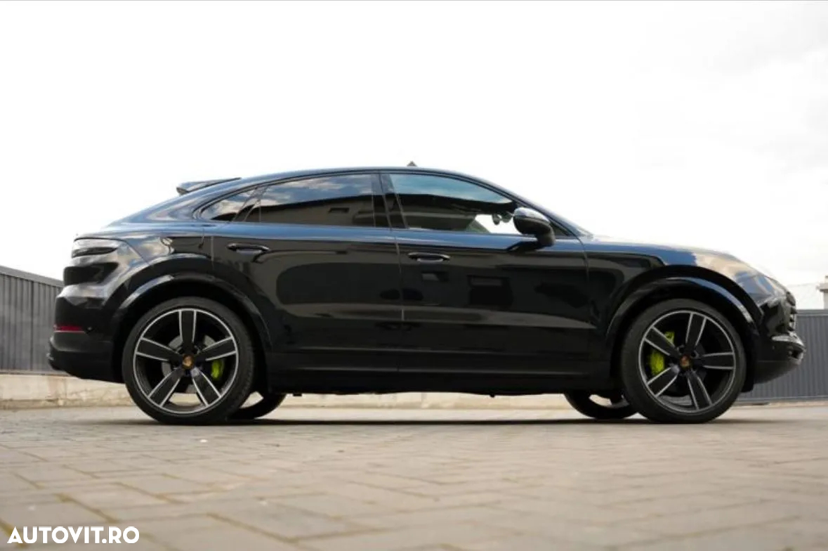 Porsche Cayenne Coupe - 5