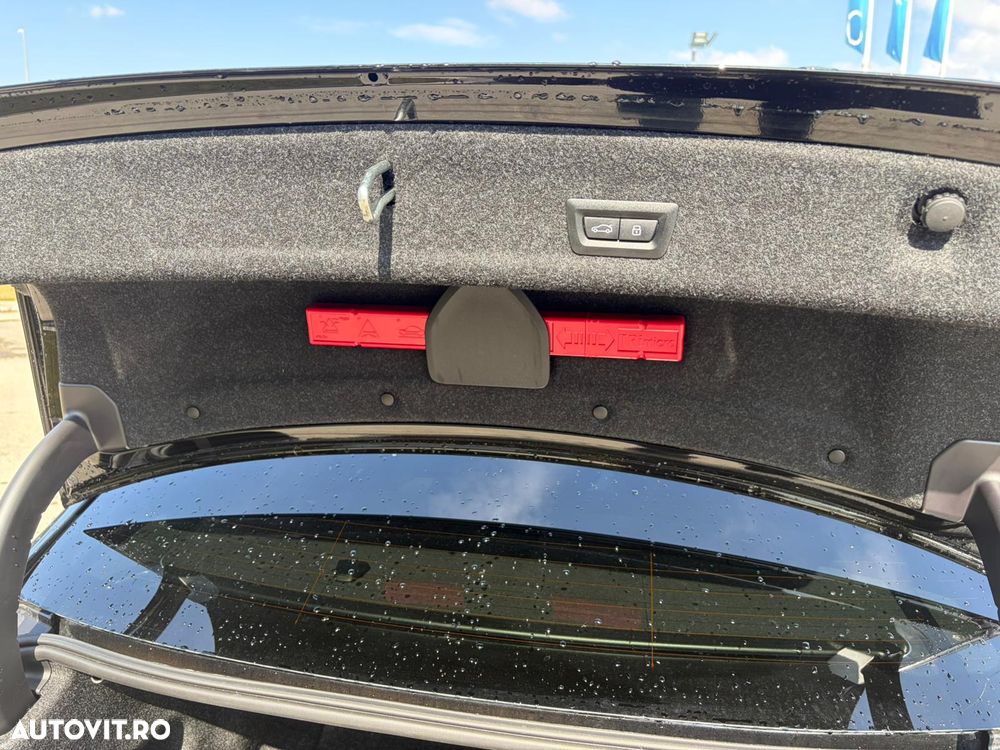 BMW Seria 3 320d xDrive Aut. M Sport - 14