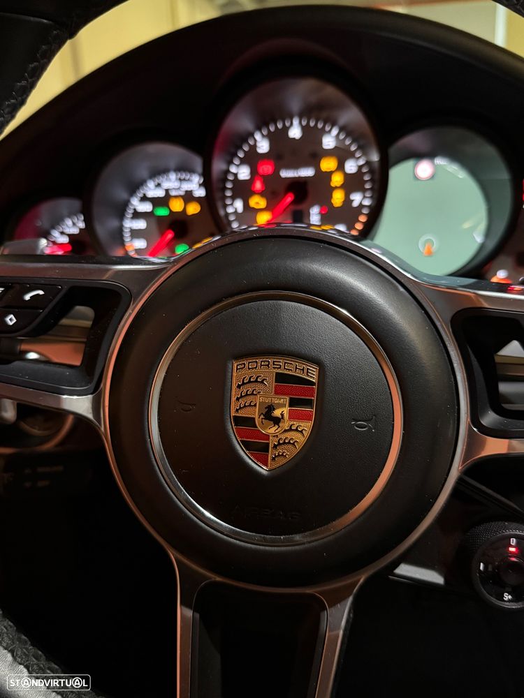 Porsche 911 (991) - 1