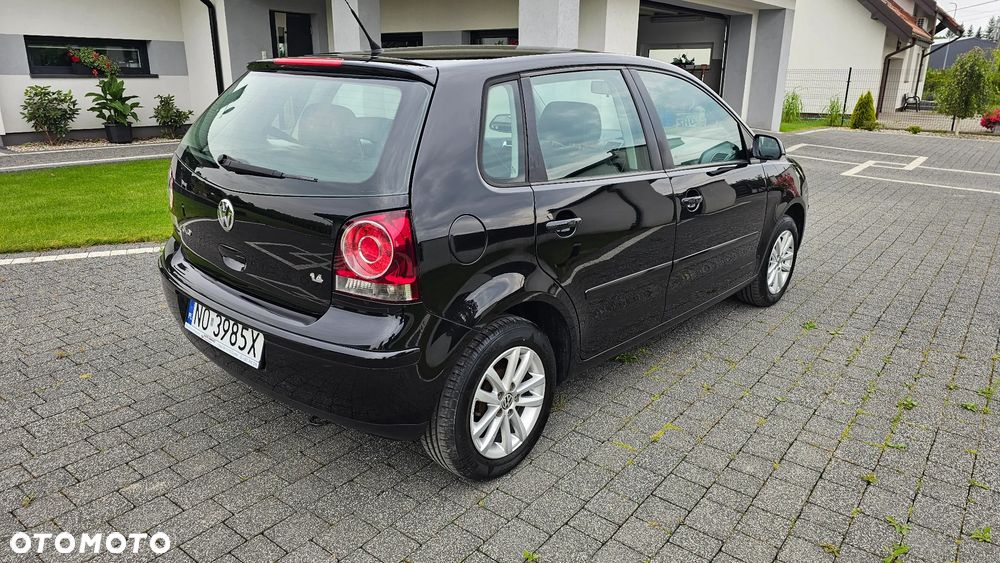 Volkswagen Polo 1.4 16V Trendline - 5