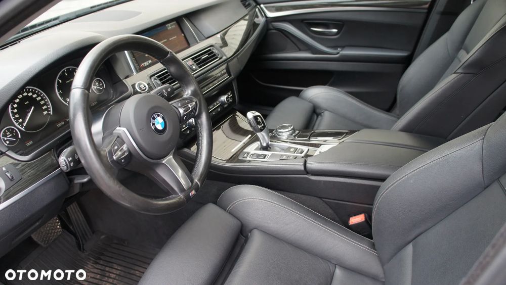 BMW Seria 5 520d xDrive Luxury Line - 13
