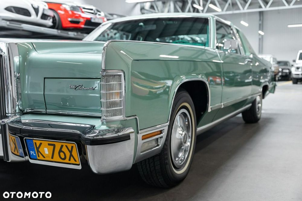 Lincoln Continental - 14