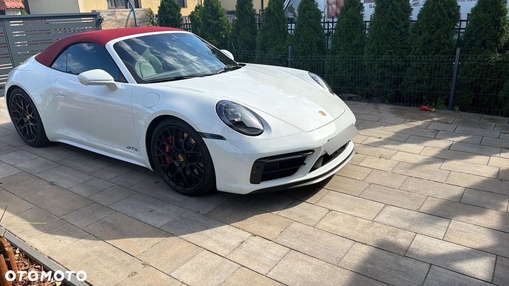 Porsche 911 Carrera 4 GTS - 4