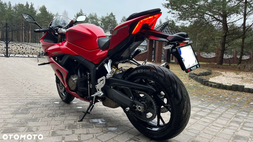 QJMOTOR SRK 800RR - 5